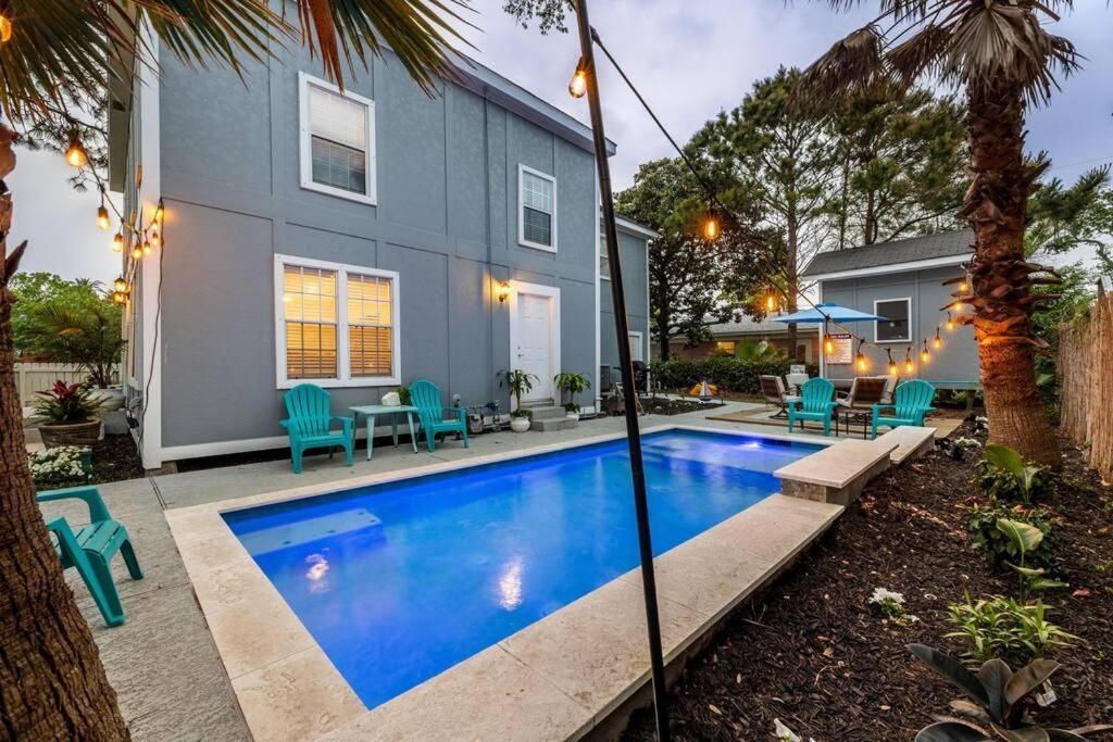 5/3 With A Heated Pool 2 Min From Beach, Updated Villa Galveston Exterior photo