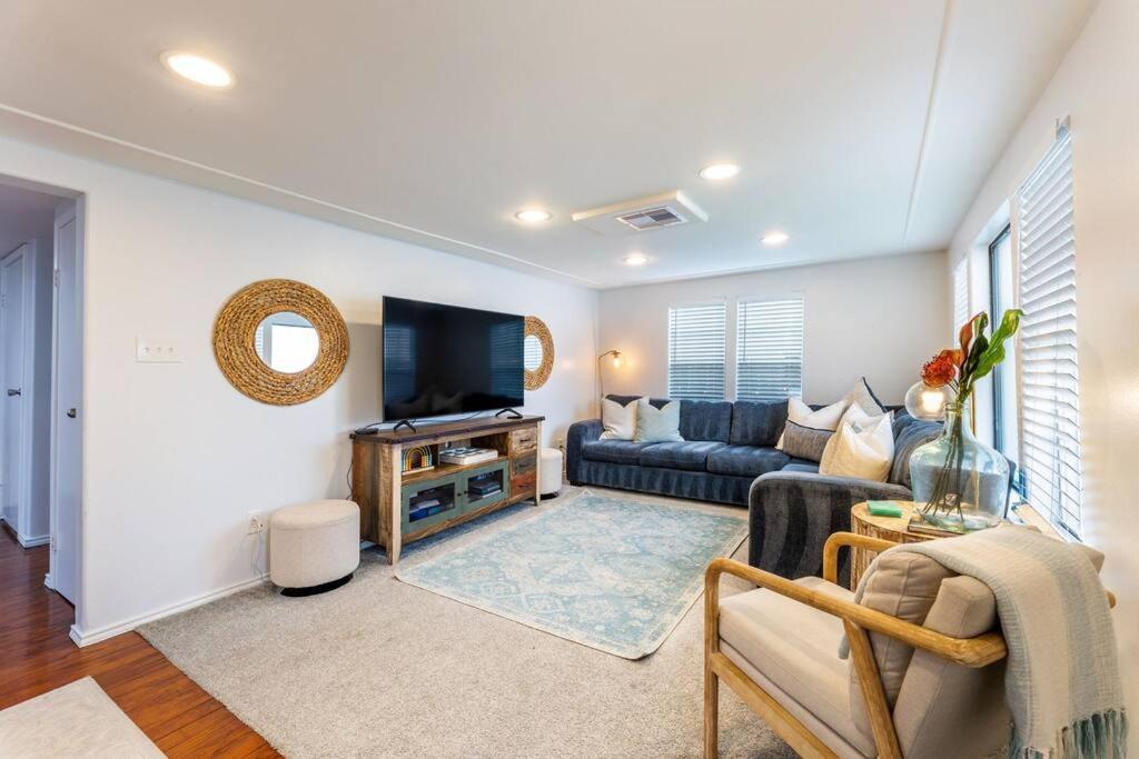 5/3 With A Heated Pool 2 Min From Beach, Updated Galveston Exterior photo
