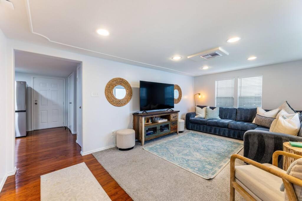5/3 With A Heated Pool 2 Min From Beach, Updated Galveston Exterior photo